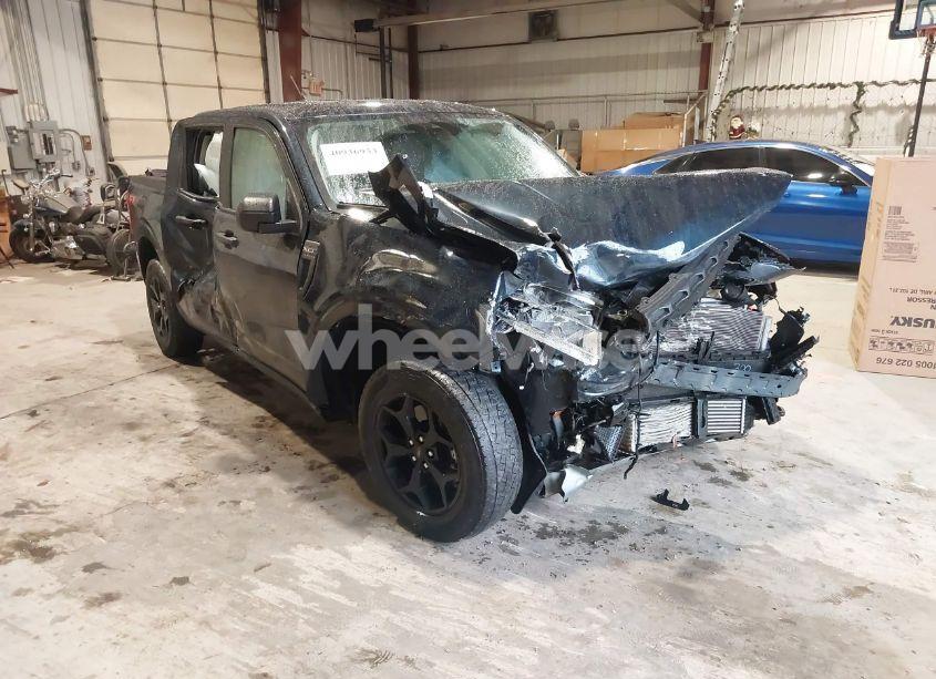 2022 Ford Maverick XLT (VIN 3FTTW8F96NRB01549) main photo