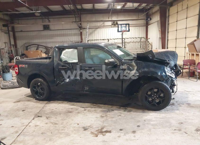 Photo 12 of 2022 Ford Maverick XLT (VIN 3FTTW8F96NRB01549)