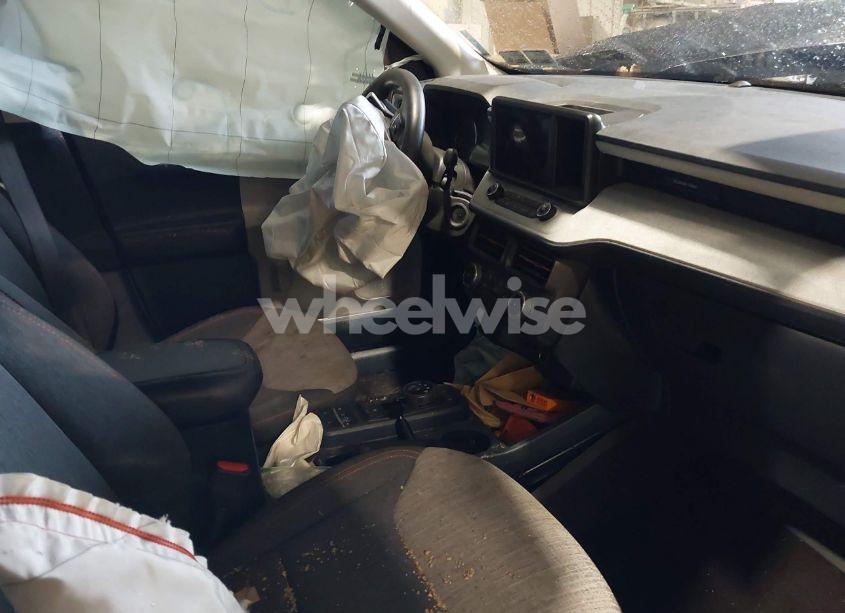 Photo 5 of 2022 Ford Maverick XLT (VIN 3FTTW8F96NRB01549)