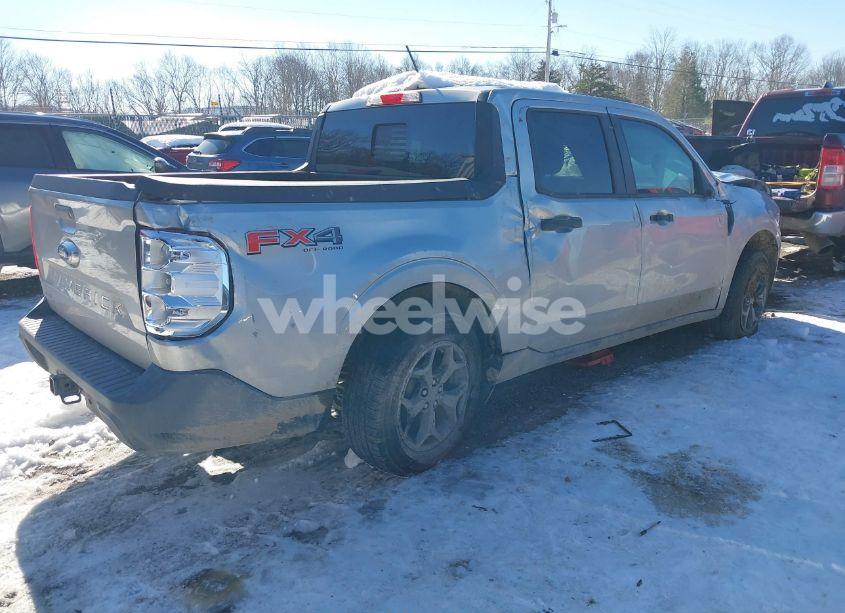 Photo 4 of 2022 Ford Maverick XLT (VIN 3FTTW8F98NRA16549)