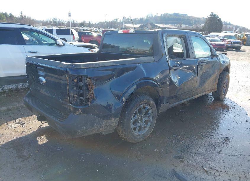 Photo 4 of 2022 Ford Maverick XLT (VIN 3FTTW8F9XNRA15080)