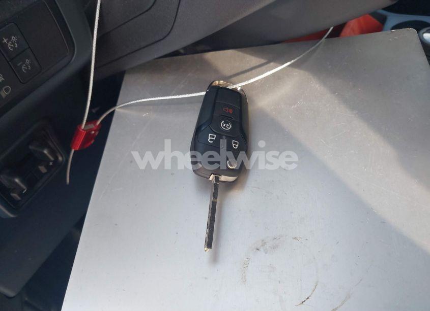 Photo 11 of 2022 Ford Maverick XLT (VIN 3FTTW8F9XNRA63114)