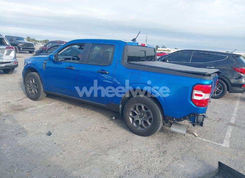 Photo 3 of 2022 Ford Maverick XLT (VIN 3FTTW8F9XNRA63114)