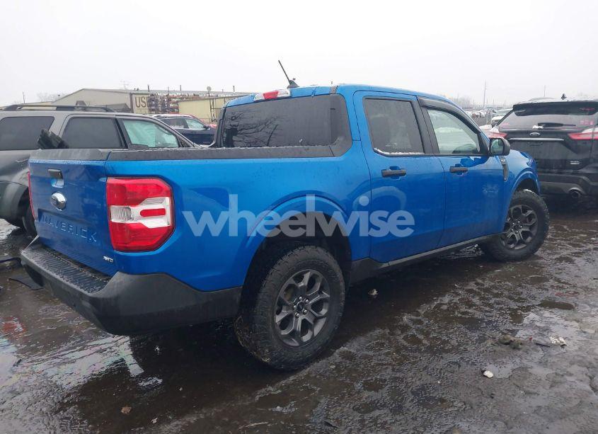 Photo 4 of 2022 Ford Maverick XLT (VIN 3FTTW8F9XNRB15339)
