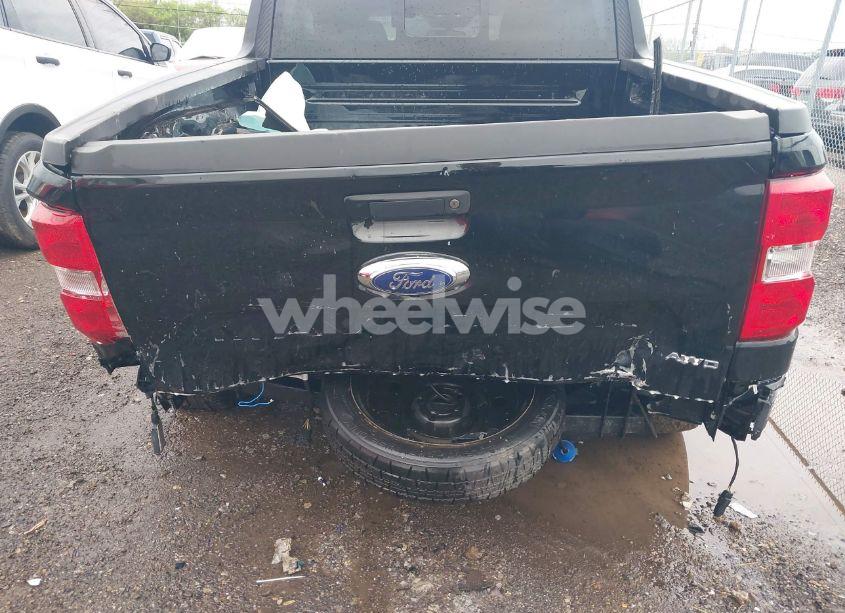 Photo 18 of 2023 Ford Maverick XLT (VIN 3FTTW8F9XPRA96570)