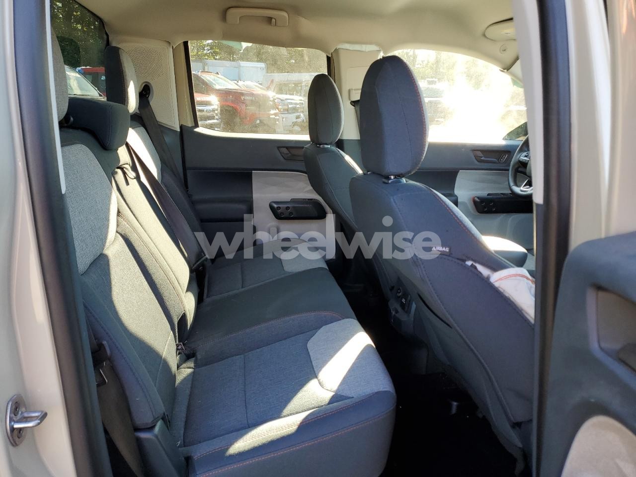 Photo 10 of 2024 FORD MAVERICK XLT (VIN 3FTTW8H31RRA97134)