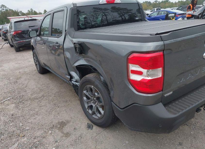 Photo 17 of 2024 Ford Maverick XLT (VIN 3FTTW8H32RRB10859)