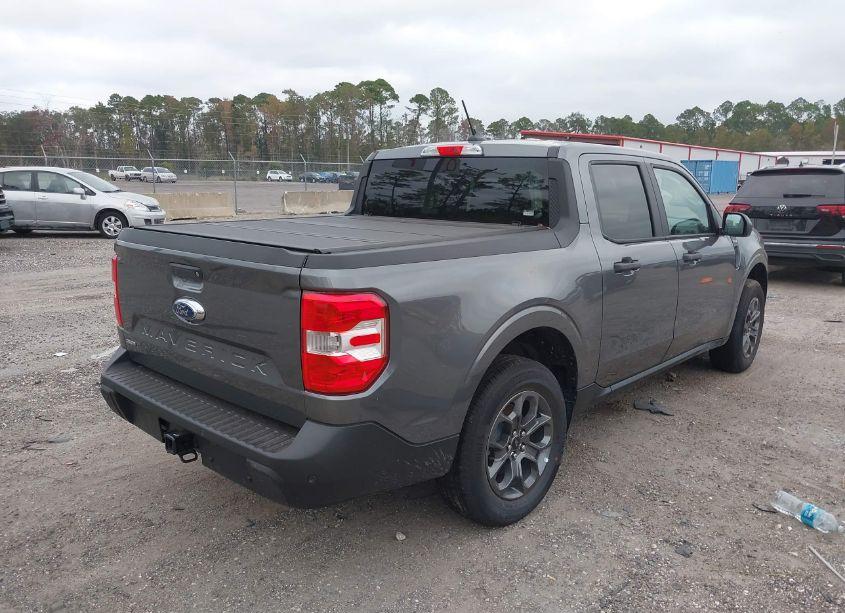 Photo 4 of 2024 Ford Maverick XLT (VIN 3FTTW8H32RRB10859)