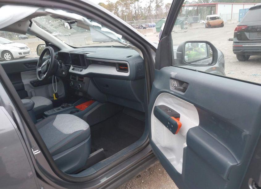 Photo 5 of 2024 Ford Maverick XLT (VIN 3FTTW8H32RRB10859)