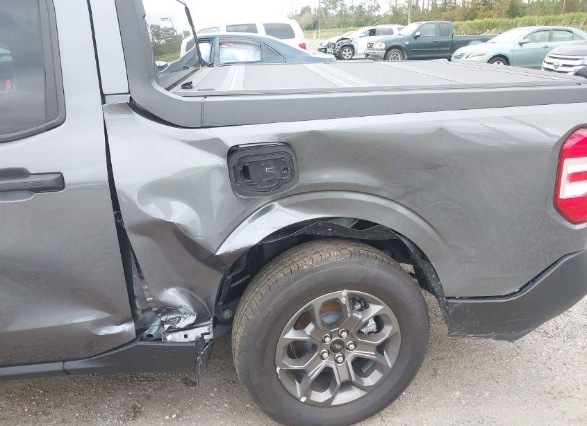 Photo 6 of 2024 Ford Maverick XLT (VIN 3FTTW8H32RRB10859)