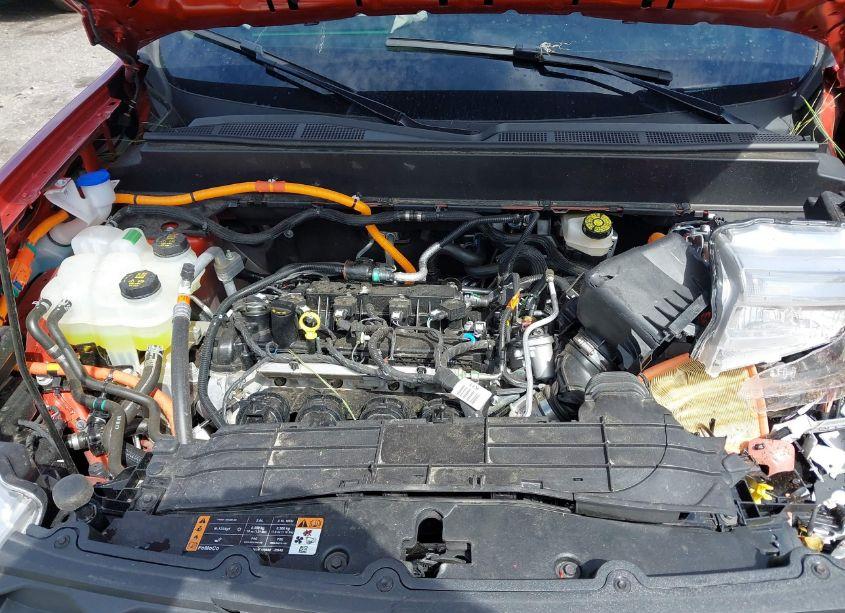 Photo 10 of 2024 Ford Maverick XLT (VIN 3FTTW8H34RRA35744)