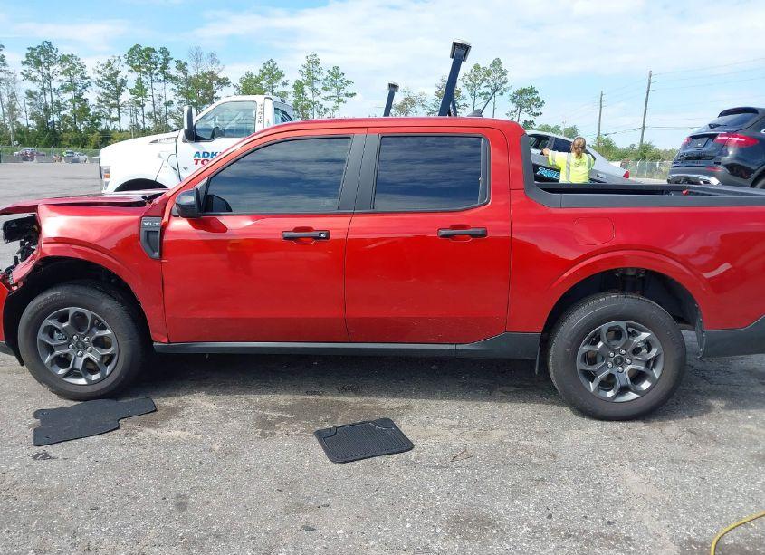 Photo 14 of 2024 Ford Maverick XLT (VIN 3FTTW8H34RRA35744)