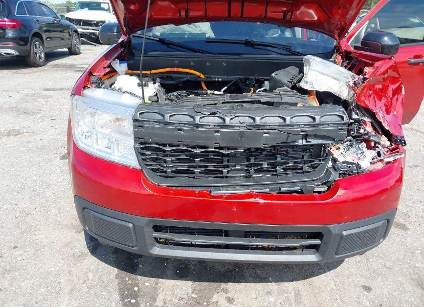 Photo 6 of 2024 Ford Maverick XLT (VIN 3FTTW8H34RRA35744)