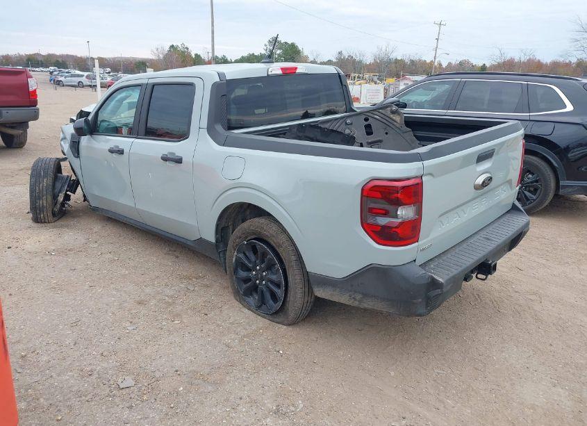 Photo 3 of 2024 Ford Maverick XLT (VIN 3FTTW8H34RRA48848)