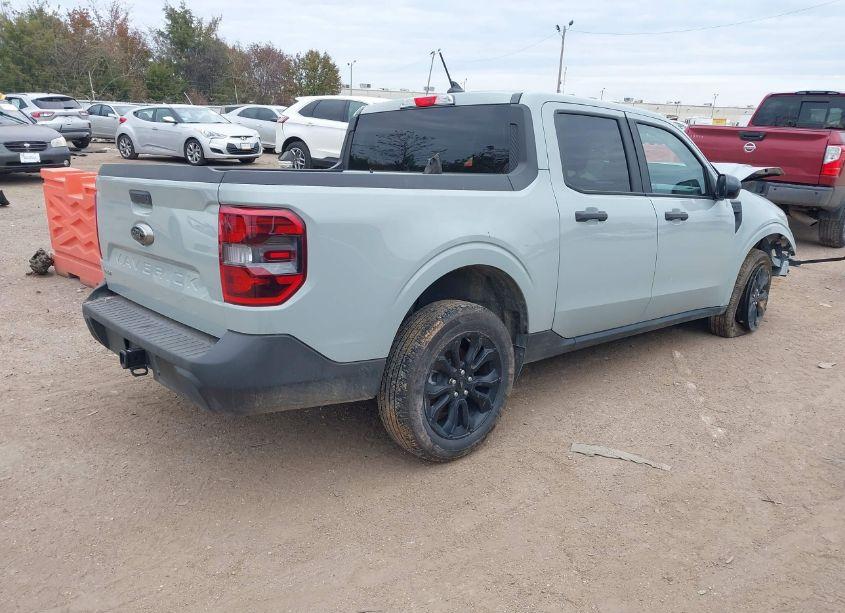Photo 4 of 2024 Ford Maverick XLT (VIN 3FTTW8H34RRA48848)