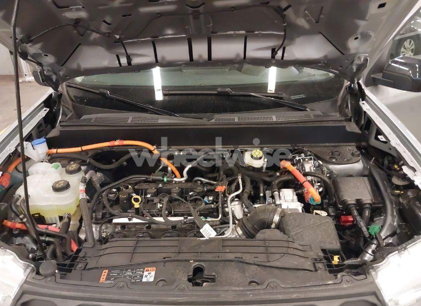 Photo 10 of 2024 Ford Maverick XLT (VIN 3FTTW8H38RRA21085)