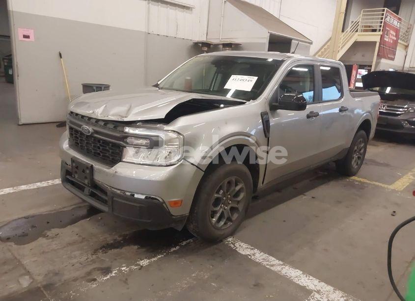 Photo 2 of 2024 Ford Maverick XLT (VIN 3FTTW8H38RRA21085)