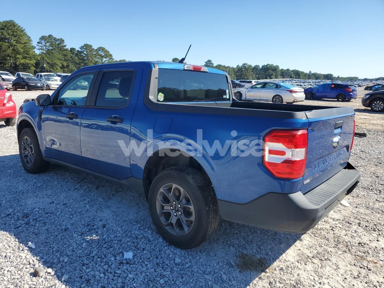 Photo 2 of 2024 FORD MAVERICK XLT (VIN 3FTTW8H38RRA50229)