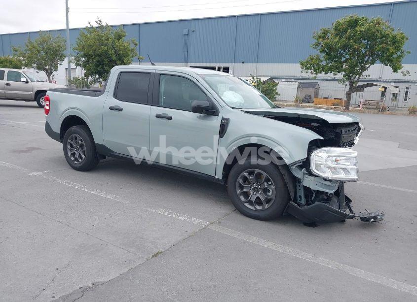 2024 Ford Maverick XLT (VIN 3FTTW8H38RRB54638) main photo