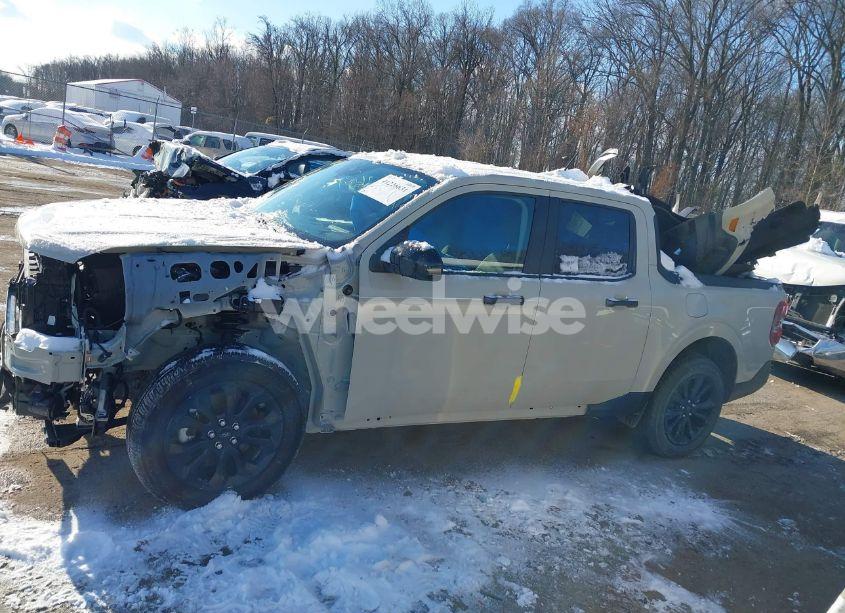 Photo 15 of 2024 Ford Maverick XLT (VIN 3FTTW8H39RRB00507)