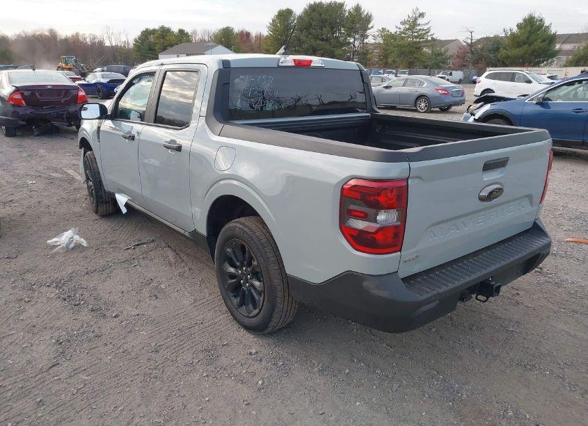 Photo 3 of 2024 Ford Maverick XLT (VIN 3FTTW8H3XRRA31973)