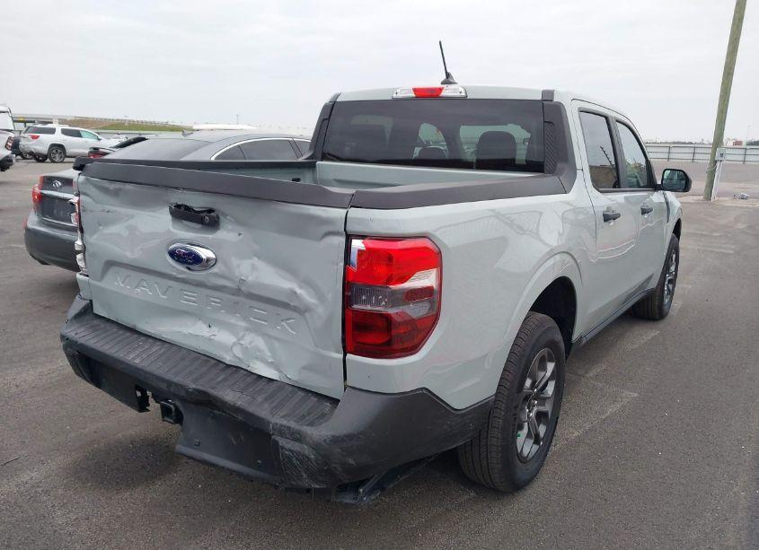 Photo 4 of 2024 Ford Maverick XLT (VIN 3FTTW8H96RRB41178)
