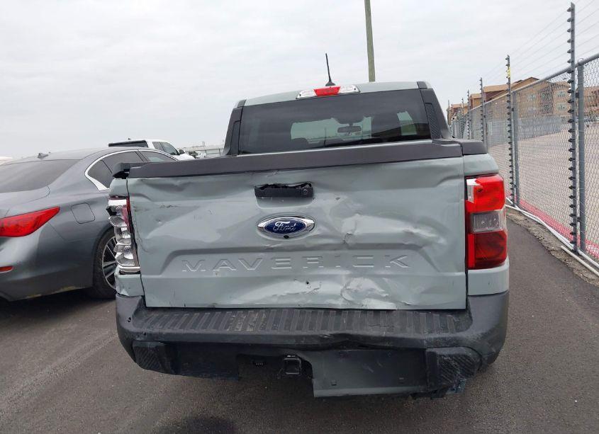 Photo 6 of 2024 Ford Maverick XLT (VIN 3FTTW8H96RRB41178)