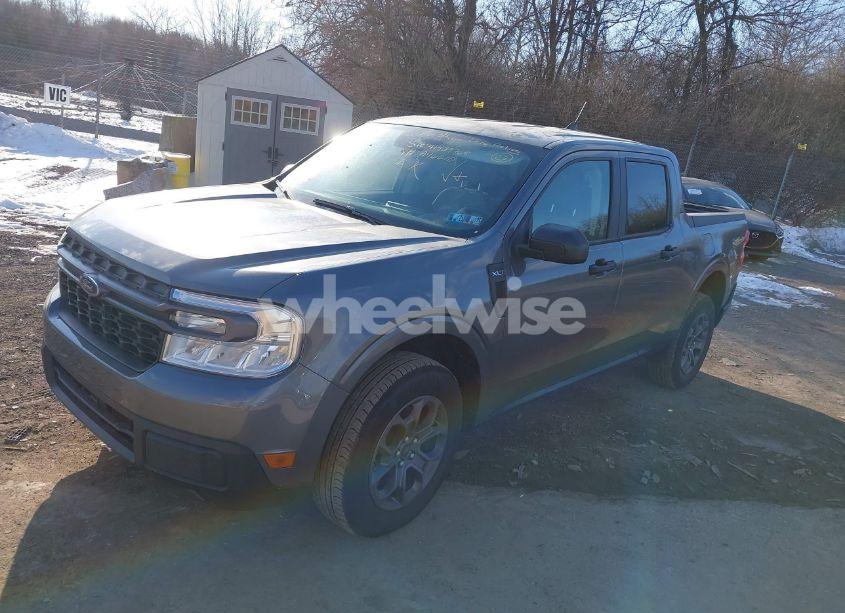 Photo 2 of 2024 Ford Maverick XLT (VIN 3FTTW8H97RRA96610)