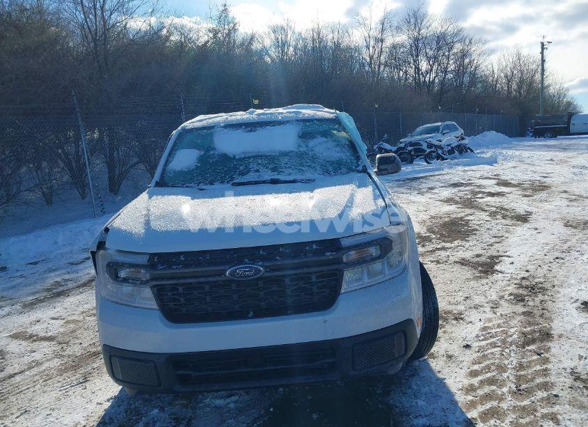 Photo 13 of 2024 Ford Maverick XLT (VIN 3FTTW8H98RRB37598)