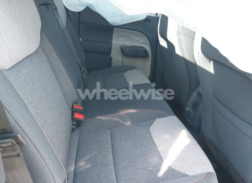 Photo 8 of 2024 Ford Maverick XLT (VIN 3FTTW8H98RRB37598)