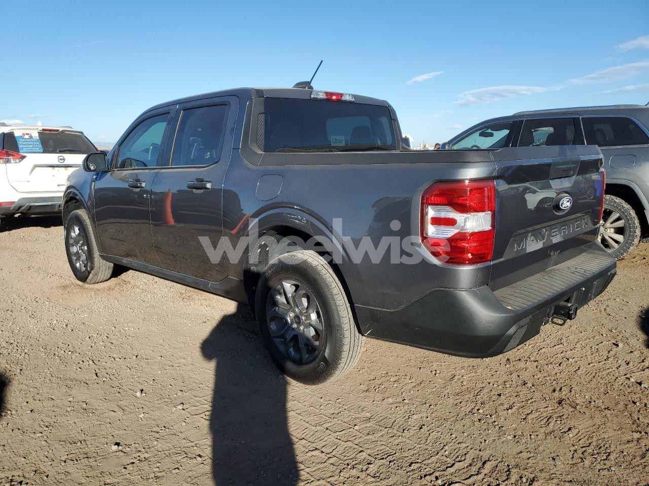 Photo 2 of 2025 FORD MAVERICK XLT (VIN 3FTTW8J39SRA48151)