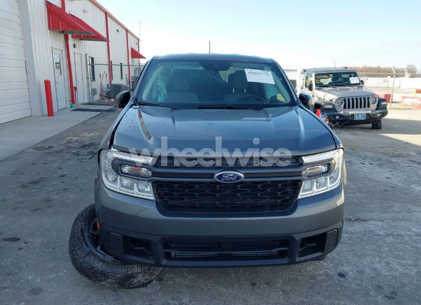 Photo 12 of 2024 Ford Maverick XLT (VIN 3FTTW8J90RRB57998)