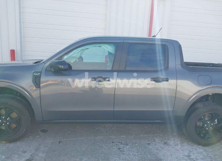 Photo 14 of 2024 Ford Maverick XLT (VIN 3FTTW8J90RRB57998)