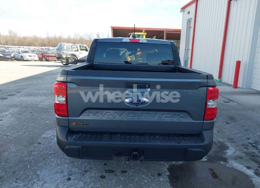 Photo 16 of 2024 Ford Maverick XLT (VIN 3FTTW8J90RRB57998)