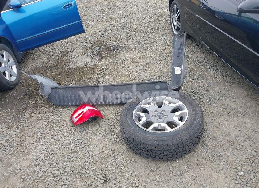 Photo 12 of 2024 Ford Maverick XLT (VIN 3FTTW8J92RRA72046)