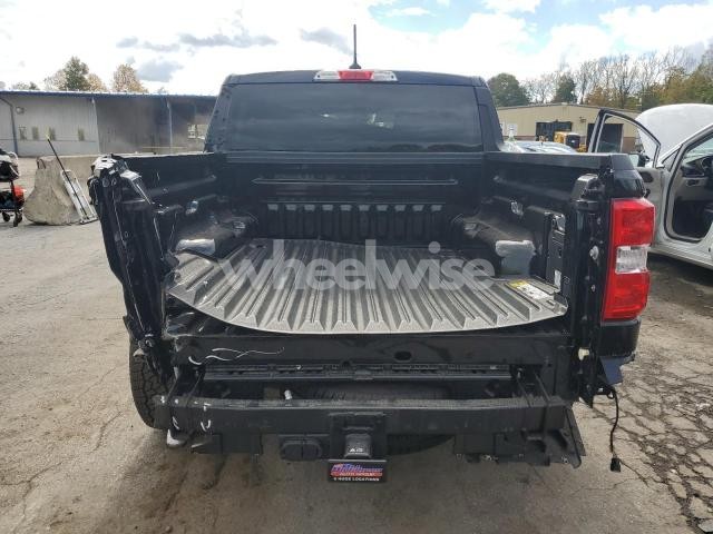 Photo 10 of 2024 FORD MAVERICK XLT (VIN 3FTTW8J93RRB01070)