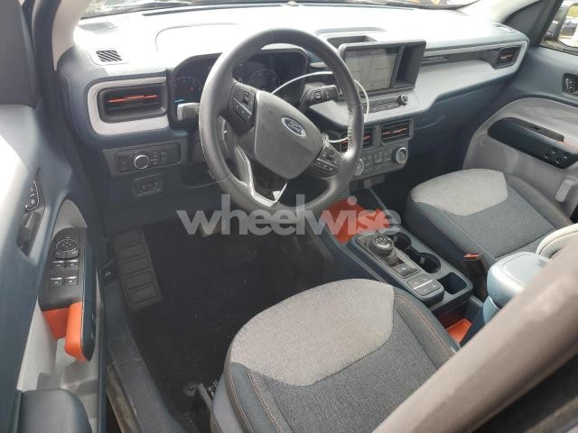 Photo 4 of 2024 FORD MAVERICK XLT (VIN 3FTTW8J93RRB01070)