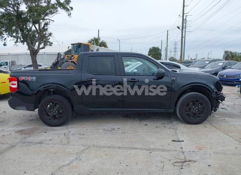 Photo 14 of 2024 Ford Maverick XLT (VIN 3FTTW8J95RRA32639)