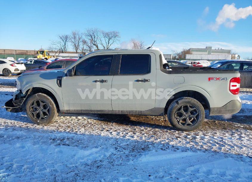 Photo 13 of 2024 Ford Maverick XLT (VIN 3FTTW8J95RRA56486)