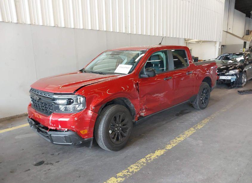 Photo 2 of 2024 Ford Maverick XLT (VIN 3FTTW8J97RRB02626)