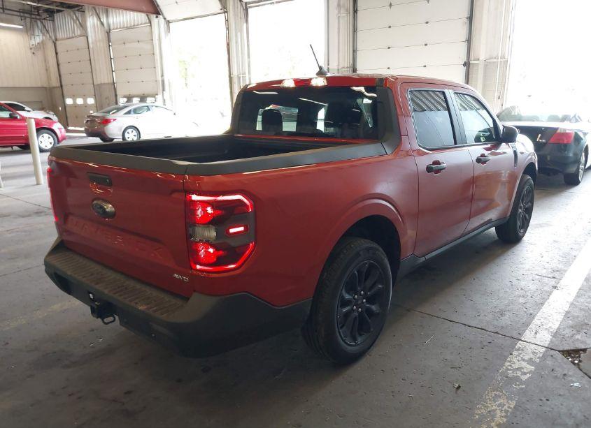 Photo 4 of 2024 Ford Maverick XLT (VIN 3FTTW8J97RRB02626)