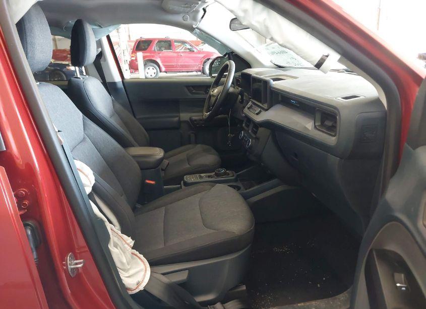 Photo 5 of 2024 Ford Maverick XLT (VIN 3FTTW8J97RRB02626)