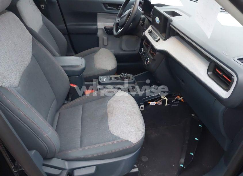 Photo 5 of 2024 Ford Maverick XLT (VIN 3FTTW8J99RRA25533)