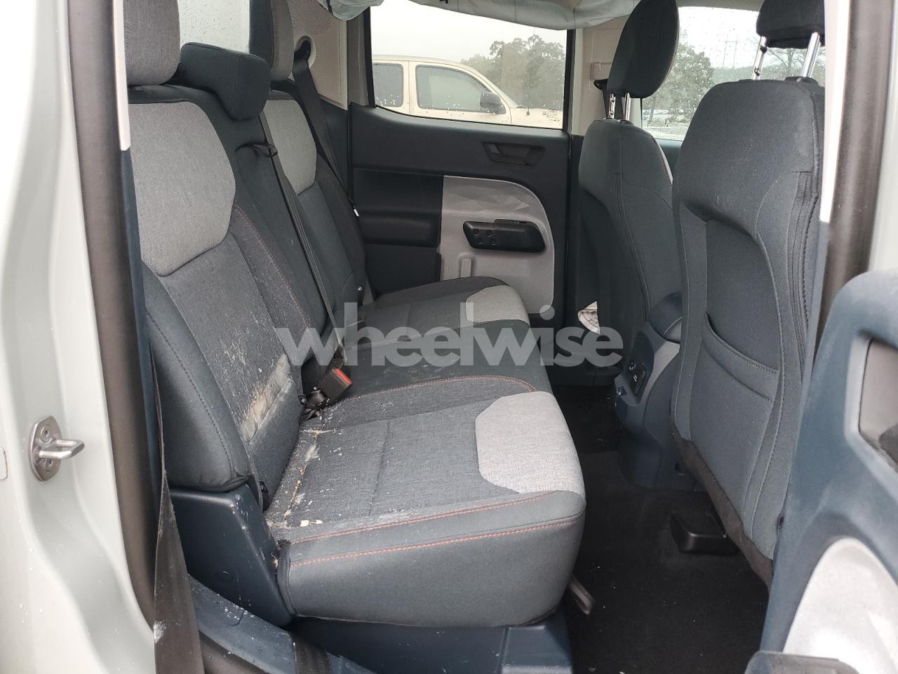 Photo 11 of 2024 FORD MAVERICK XLT (VIN 3FTTW8J9XRRB57300)