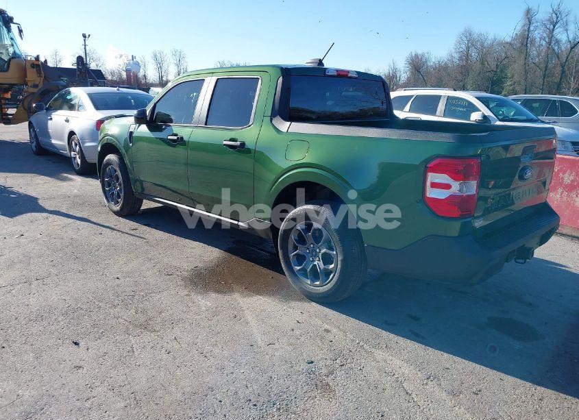 Photo 3 of 2025 Ford Maverick XLT (VIN 3FTTW8JAXSRA16405)