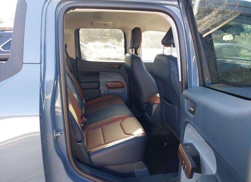 Photo 8 of 2024 Ford Maverick LARIAT (VIN 3FTTW8M30RRA22060)