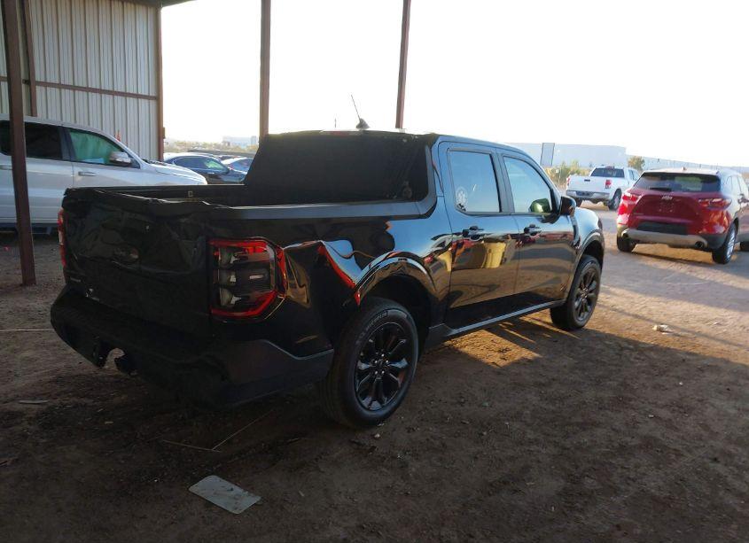 Photo 4 of 2024 Ford Maverick LARIAT (VIN 3FTTW8M32RRA68442)