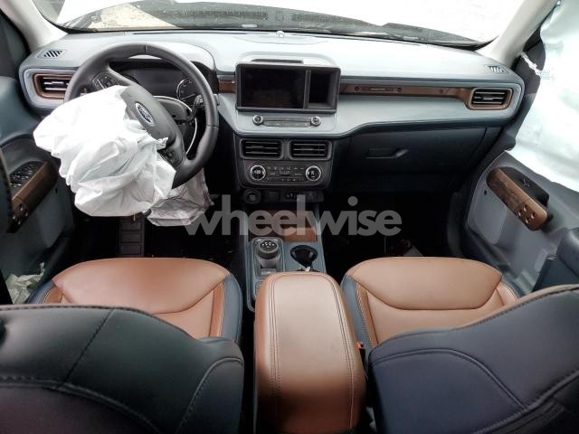 Photo 8 of 2024 FORD MAVERICK LARIAT (VIN 3FTTW8M33RRB78092)