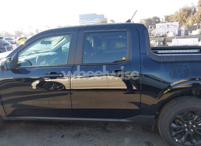 Photo 14 of 2024 Ford Maverick LARIAT (VIN 3FTTW8M36RRB00065)