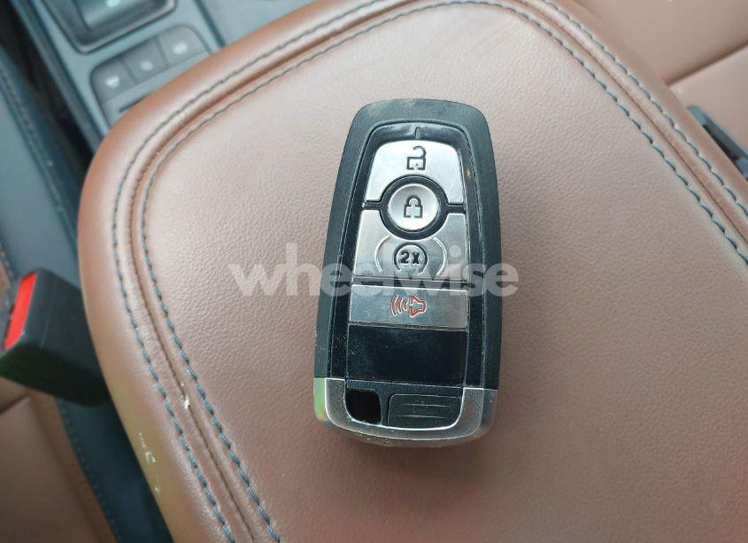 Photo 11 of 2024 Ford Maverick LARIAT (VIN 3FTTW8M3XRRB57465)